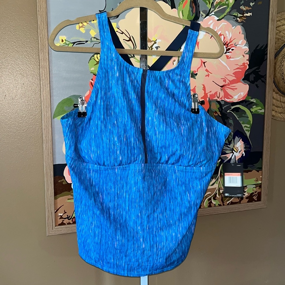 LAST CHANCE NIKE High Neck Tankini Top size 3x.